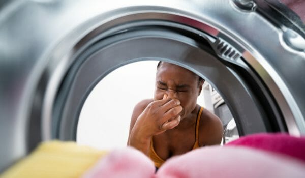 https://nationwideappliancerepairs.com.au/wp-content/uploads/2017/10/smelly-washing-machine.jpg